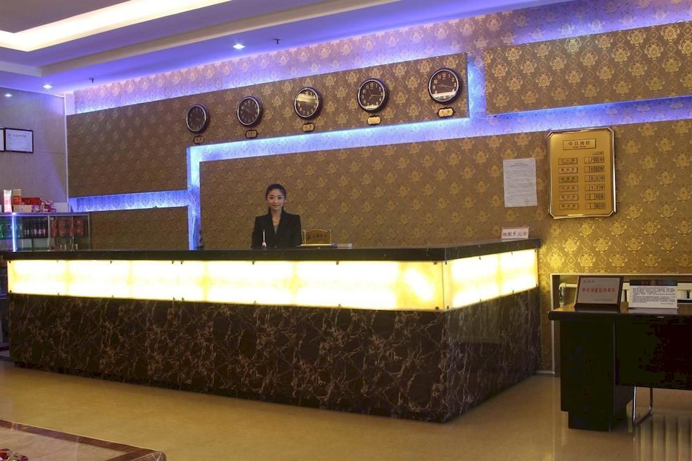 Nanfang Junyue Business Hotel Talien Kültér fotó